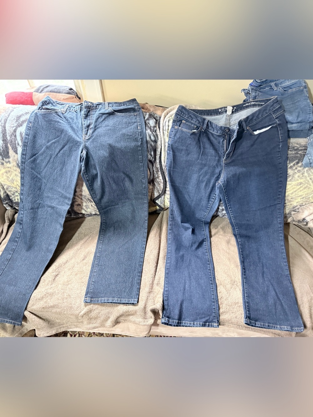 Bundle size 16-Women's Dark Blue Jeans - Classic Straight Fit